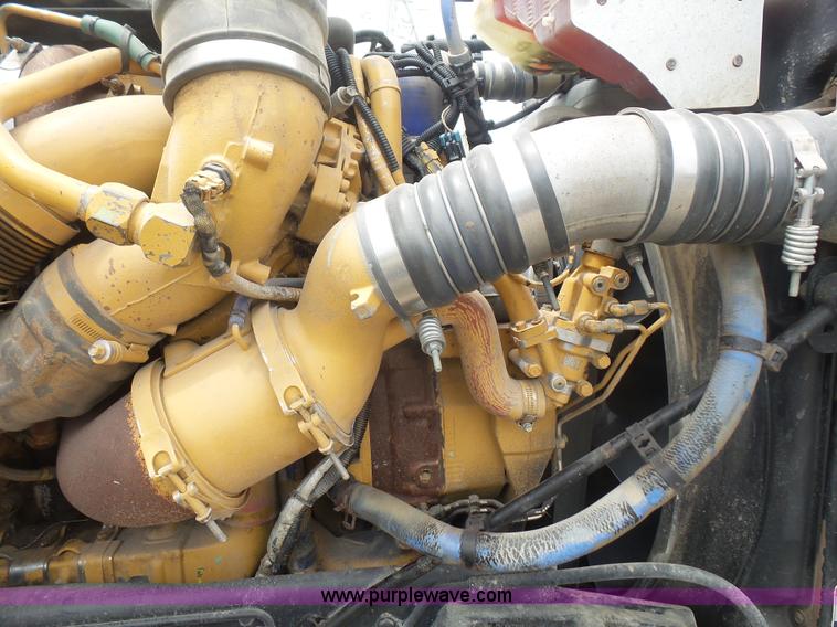 image for item K4743 2009 Kenworth T800 semi truck