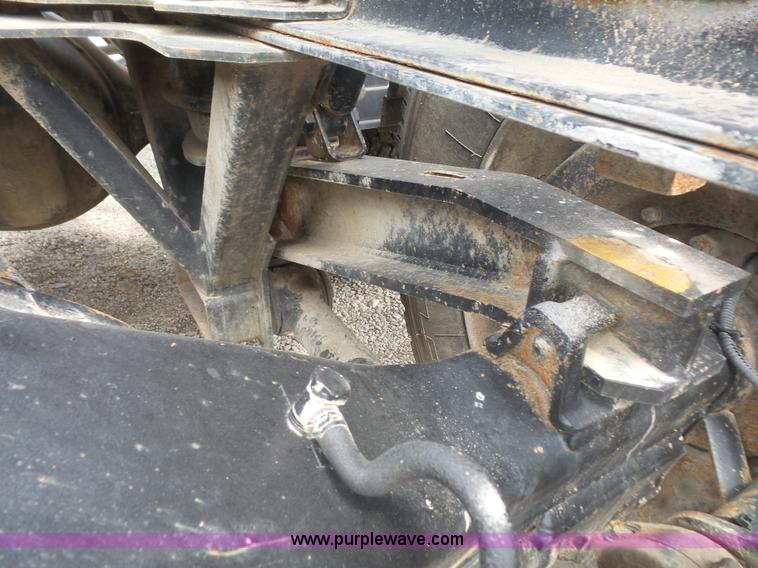 image for item K4743 2009 Kenworth T800 semi truck