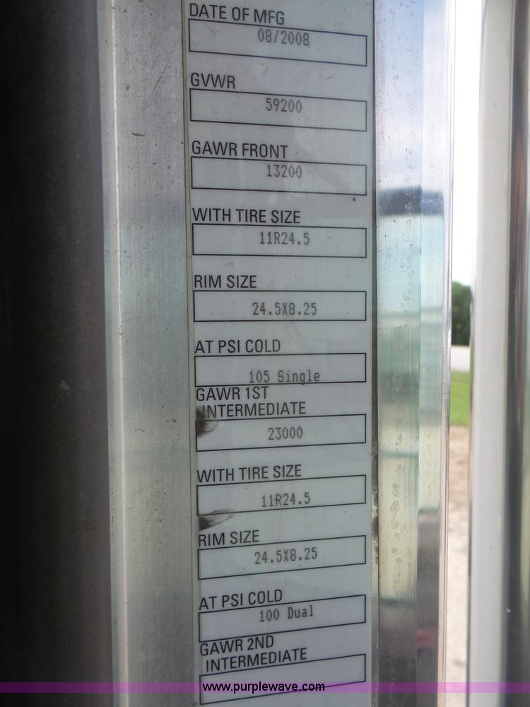 image for item K4743 2009 Kenworth T800 semi truck