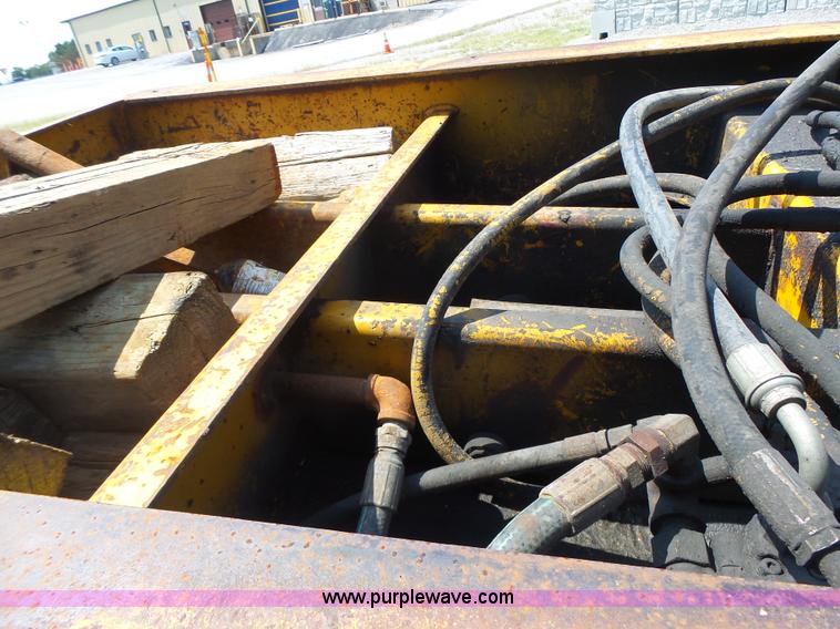 image for item K5736 1996 Talbert TDW755HRG1-T1 lowboy equipment trailer