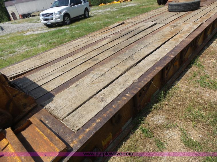 image for item K5736 1996 Talbert TDW755HRG1-T1 lowboy equipment trailer