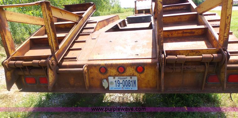 image for item K5736 1996 Talbert TDW755HRG1-T1 lowboy equipment trailer