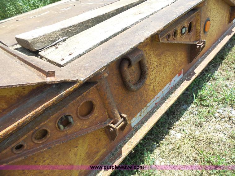 image for item K5736 1996 Talbert TDW755HRG1-T1 lowboy equipment trailer