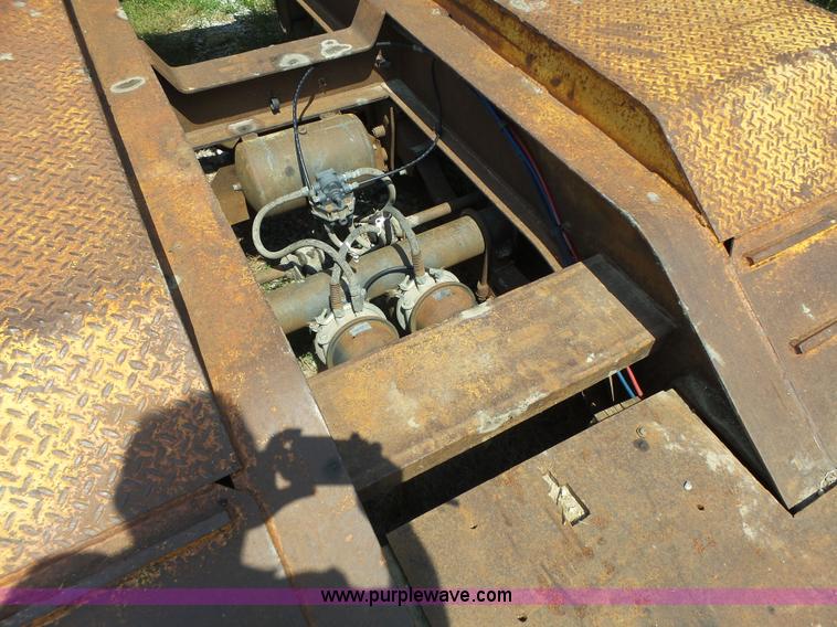 image for item K5736 1996 Talbert TDW755HRG1-T1 lowboy equipment trailer