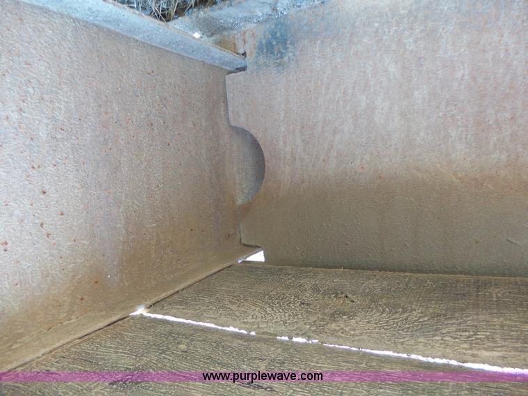 image for item K5736 1996 Talbert TDW755HRG1-T1 lowboy equipment trailer