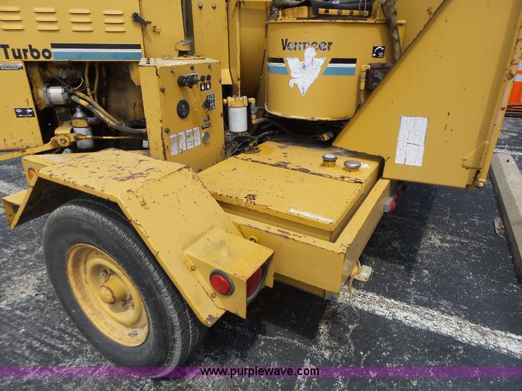 image for item K5737 Vermeer 1250 wood chipper