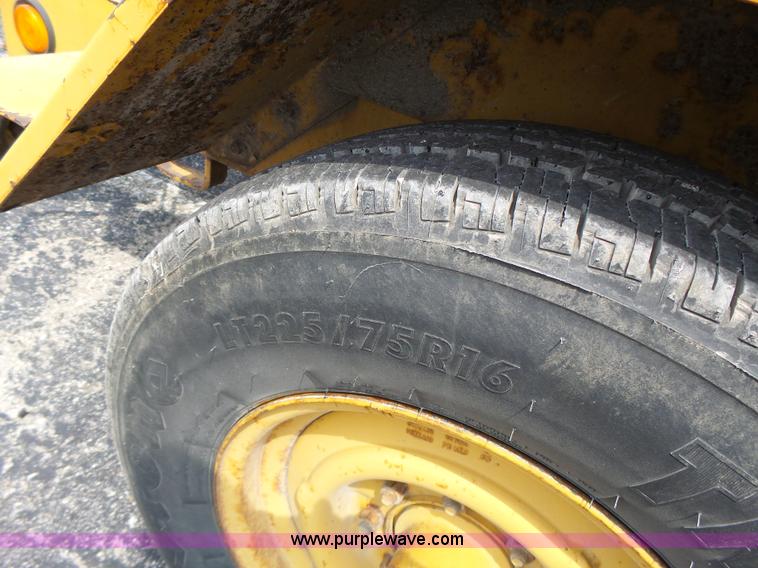 image for item K5737 Vermeer 1250 wood chipper