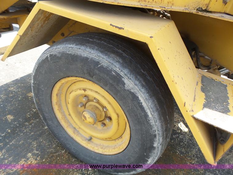 image for item K5737 Vermeer 1250 wood chipper