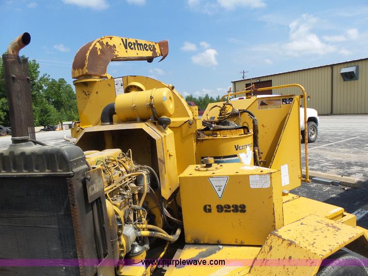 image for item K5737 Vermeer 1250 wood chipper