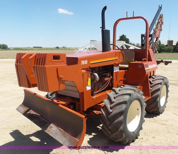 image for item K8437 1996 Ditch Witch 7610 trencher