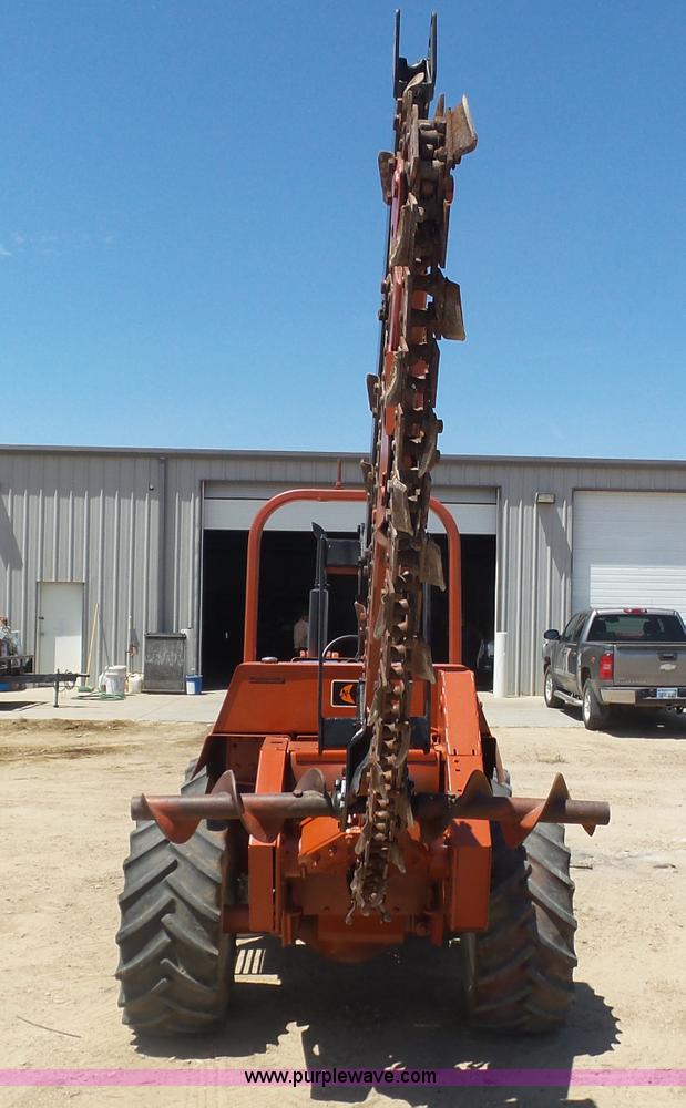 image for item K8437 1996 Ditch Witch 7610 trencher