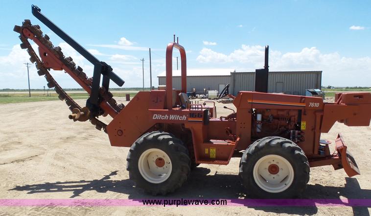 image for item K8437 1996 Ditch Witch 7610 trencher