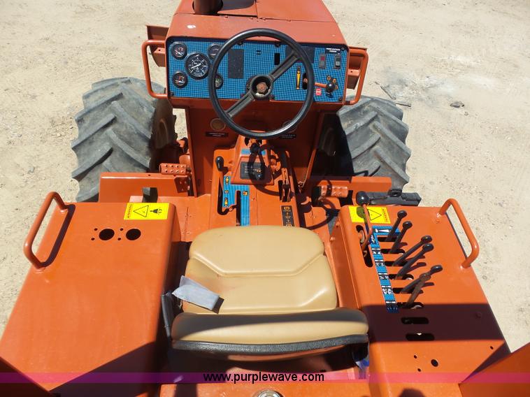 image for item K8437 1996 Ditch Witch 7610 trencher