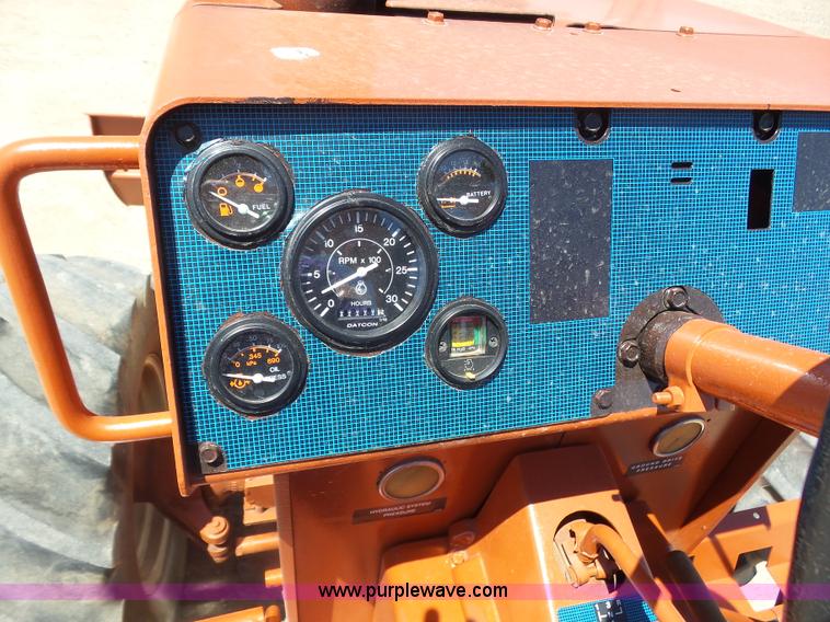 image for item K8437 1996 Ditch Witch 7610 trencher