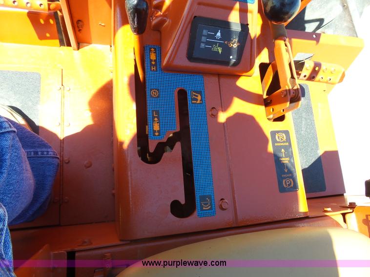 image for item K8437 1996 Ditch Witch 7610 trencher