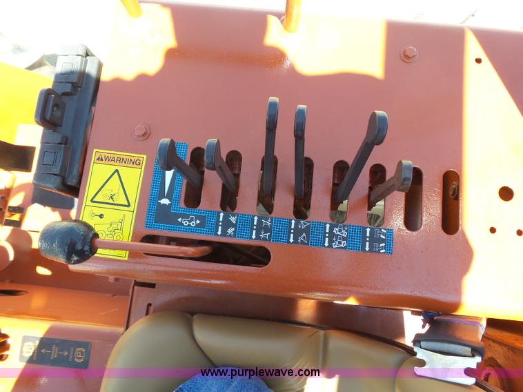 image for item K8437 1996 Ditch Witch 7610 trencher