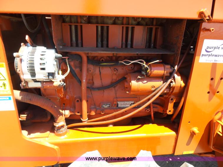 image for item K8437 1996 Ditch Witch 7610 trencher