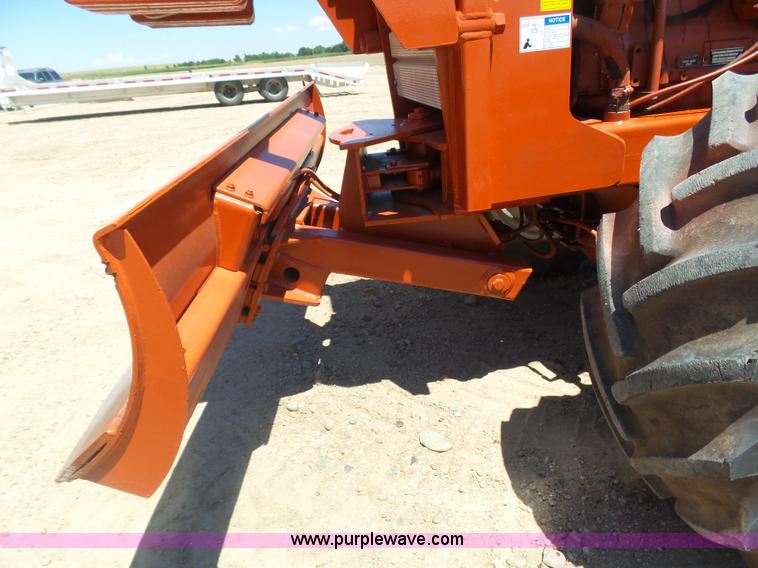 image for item K8437 1996 Ditch Witch 7610 trencher