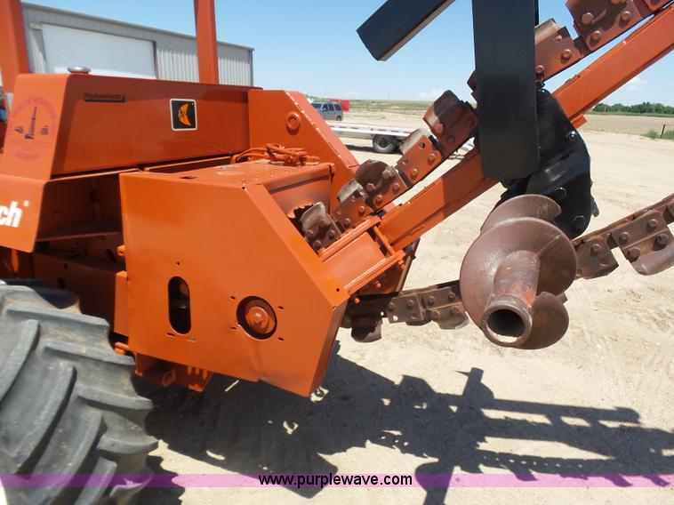 image for item K8437 1996 Ditch Witch 7610 trencher