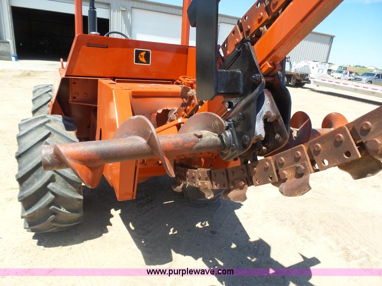 image for item K8437 1996 Ditch Witch 7610 trencher