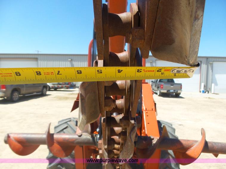 image for item K8437 1996 Ditch Witch 7610 trencher