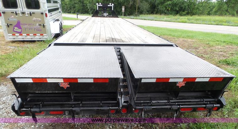 image for item L5521 2015 PJ FD402 equipment trailer