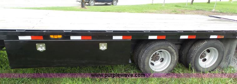 image for item L5521 2015 PJ FD402 equipment trailer