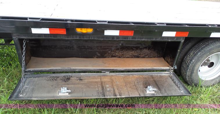 image for item L5521 2015 PJ FD402 equipment trailer