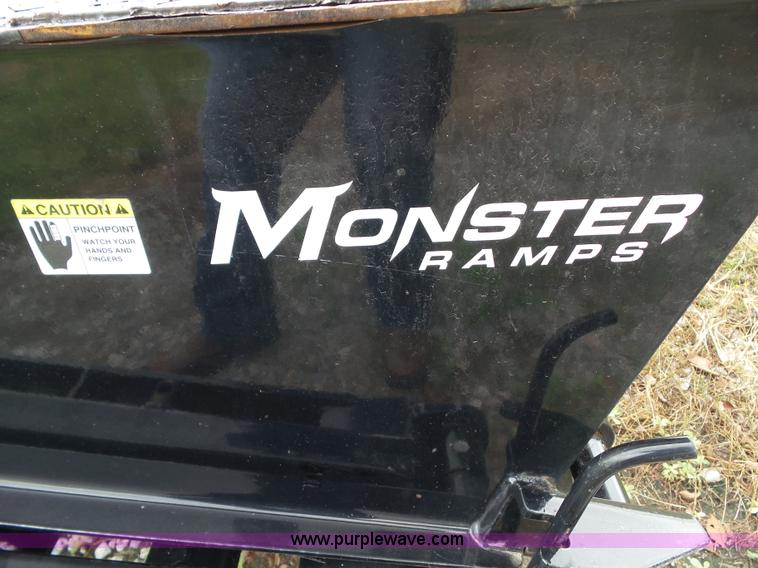 image for item L5521 2015 PJ FD402 equipment trailer