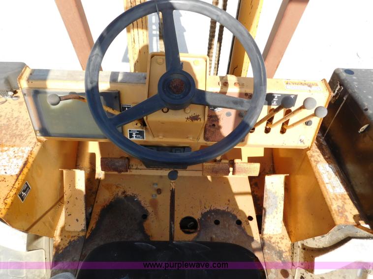 image for item L5896 1994 Case 586E forklift