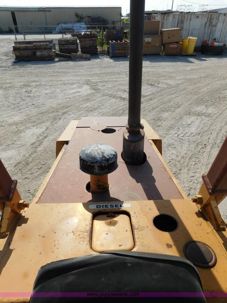 image for item L5896 1994 Case 586E forklift