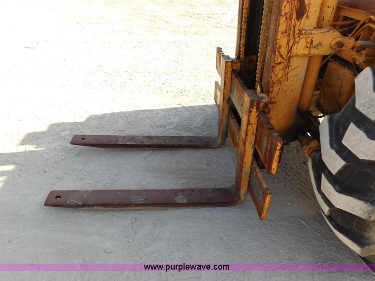 image for item L5896 1994 Case 586E forklift