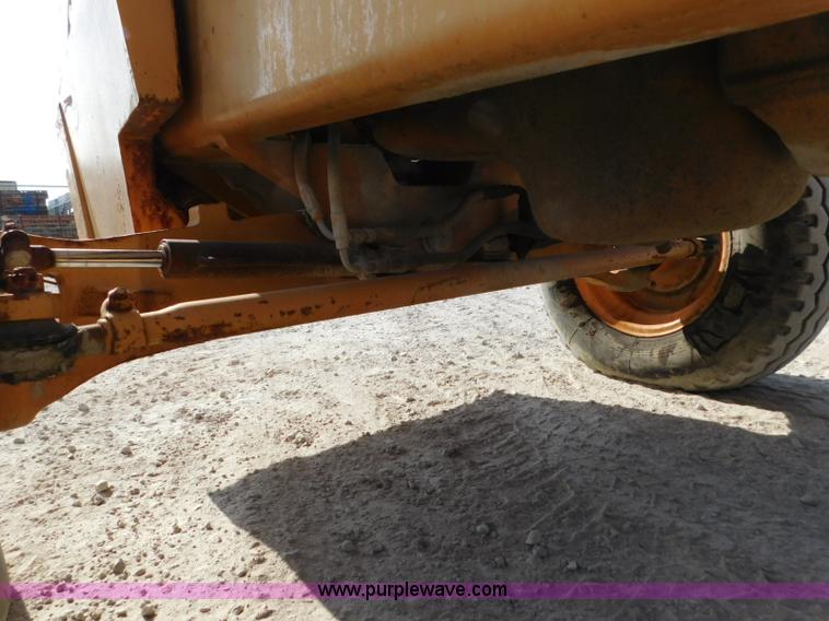 image for item L5896 1994 Case 586E forklift