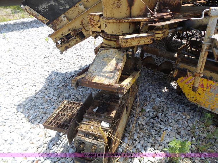 image for item L6248 1987 Power Curber 5700 curb machine