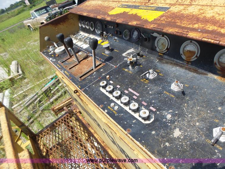 image for item L6248 1987 Power Curber 5700 curb machine