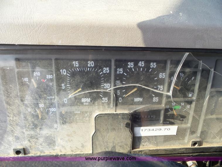 image for item L6885 2002 International 4700 bucket truck