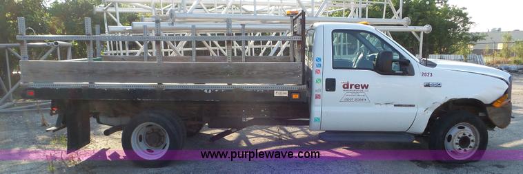 image for item L6887 2000 Ford F550 Super Duty flatbed truck