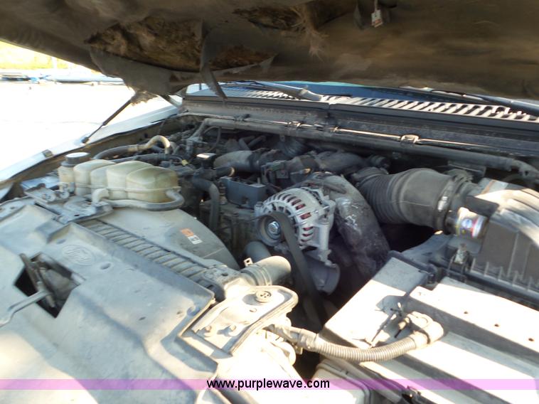 image for item L6887 2000 Ford F550 Super Duty flatbed truck