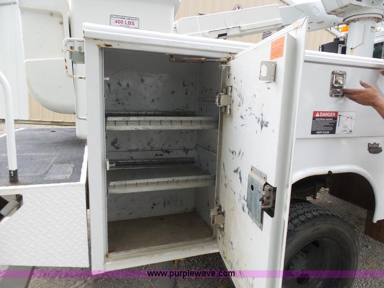 image for item L7092 2009 GMC C5500 bucket truck