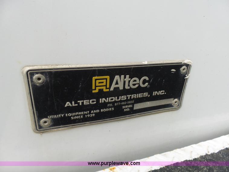 image for item L7092 2009 GMC C5500 bucket truck