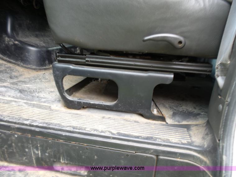 image for item L7092 2009 GMC C5500 bucket truck