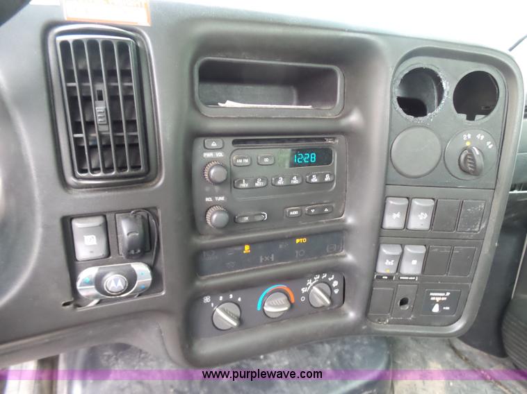 image for item L7092 2009 GMC C5500 bucket truck