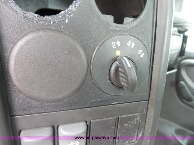 image for item L7092 2009 GMC C5500 bucket truck