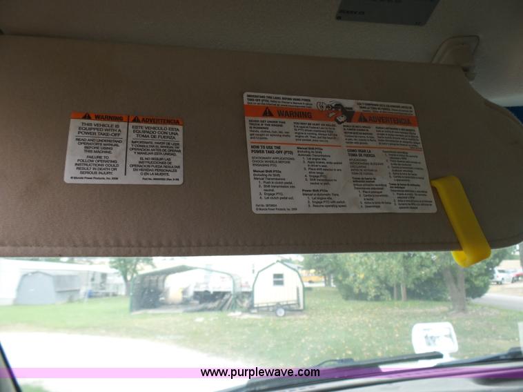 image for item L7092 2009 GMC C5500 bucket truck