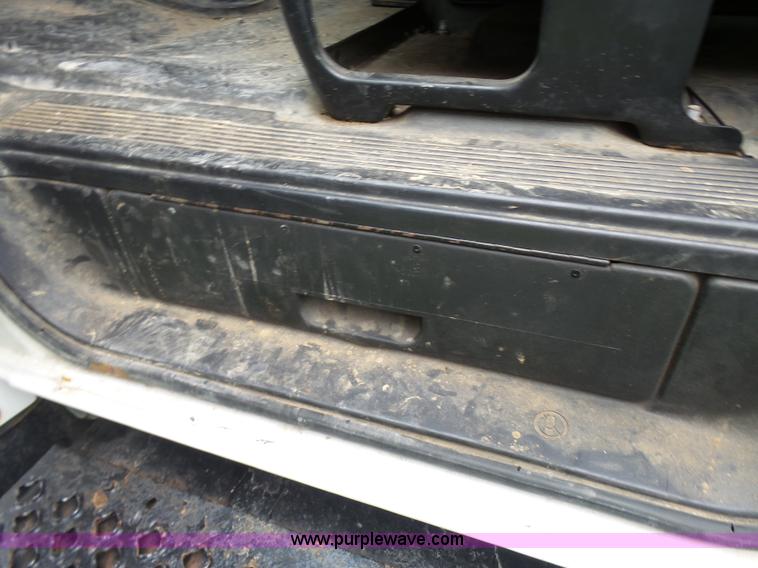 image for item L7092 2009 GMC C5500 bucket truck