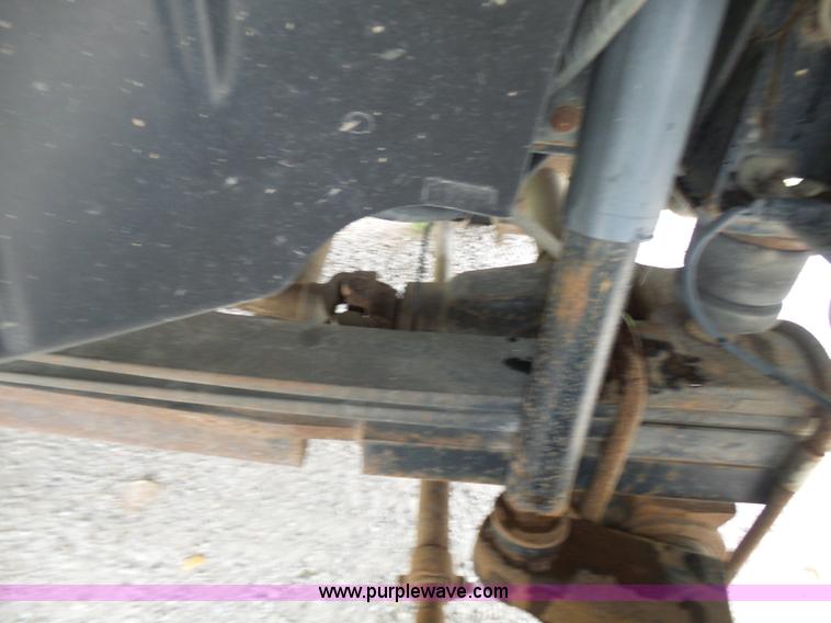 image for item L7092 2009 GMC C5500 bucket truck