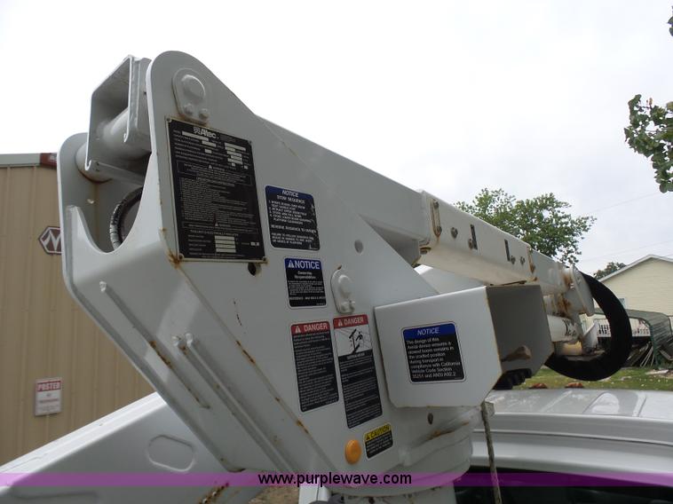 image for item L7092 2009 GMC C5500 bucket truck