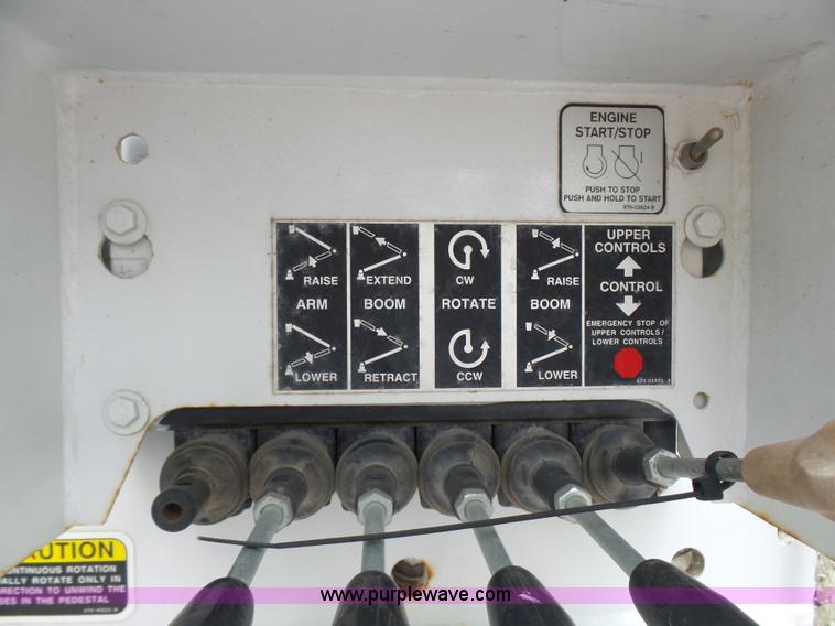 image for item L7092 2009 GMC C5500 bucket truck