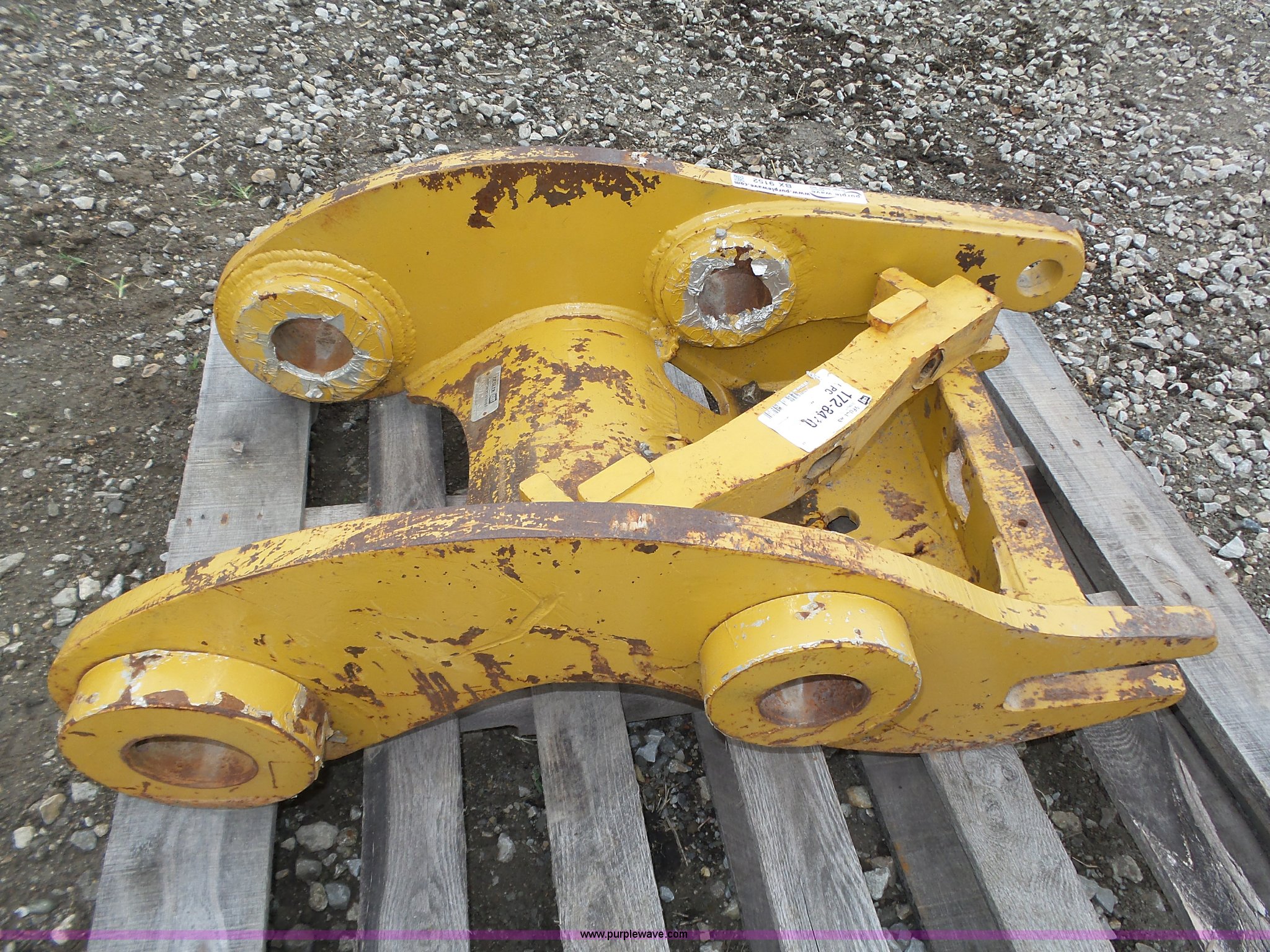 Caterpillar dedicated wedge lock quick coupler in Red Oak, IA Item BX9152 sold Purple Wave