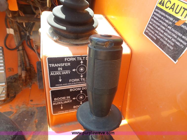 image for item K7000 2006 JLG Lull 1044C-54 Series II telehandler